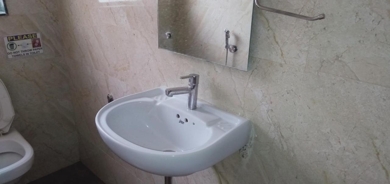 Hotel White House Pune Luaran gambar